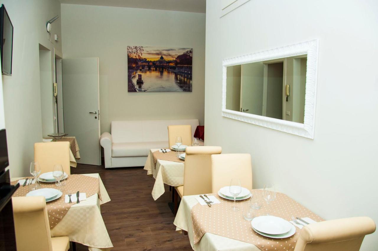 Holiday House Roma Vaticano Екстериор снимка